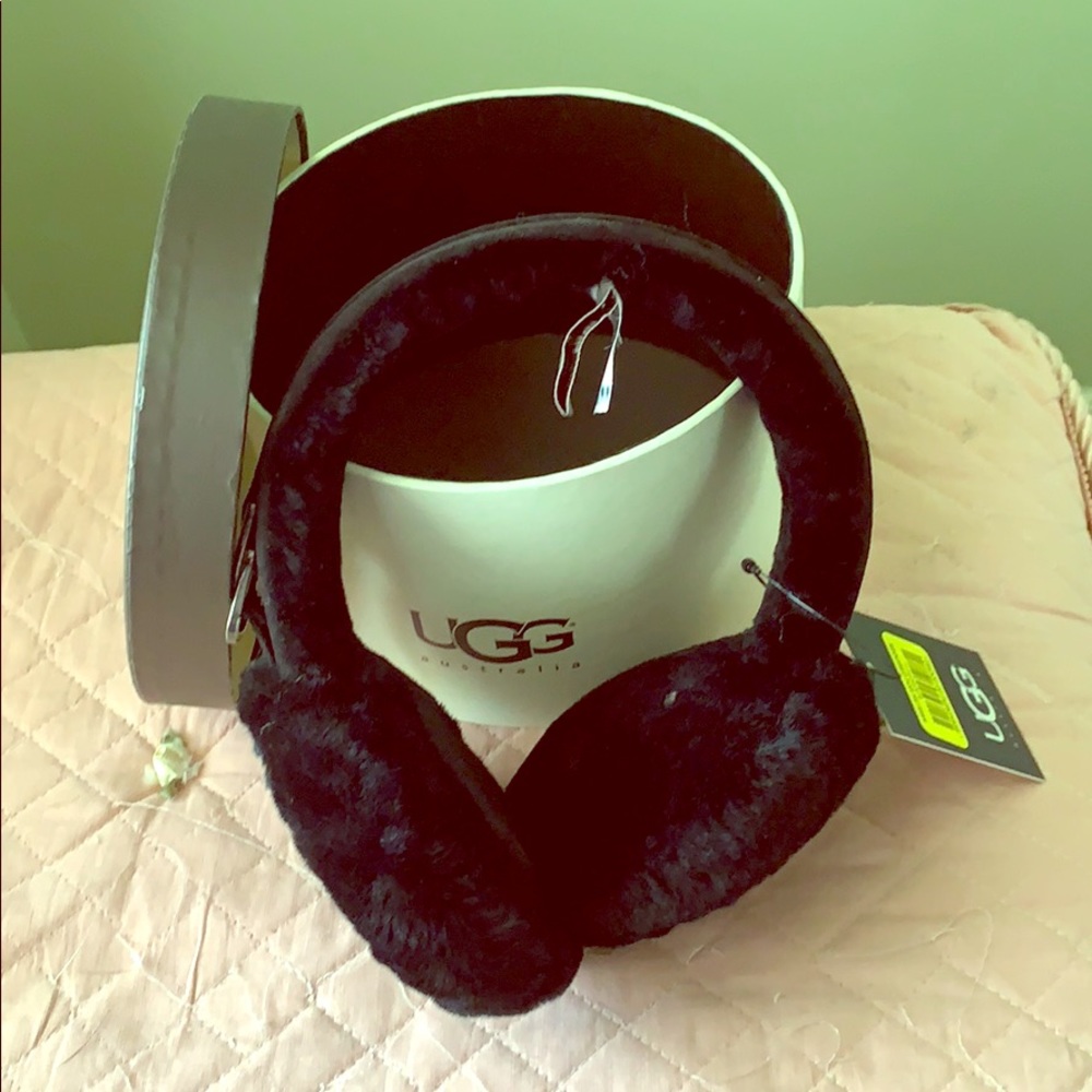 Ugg Black Earmuffs